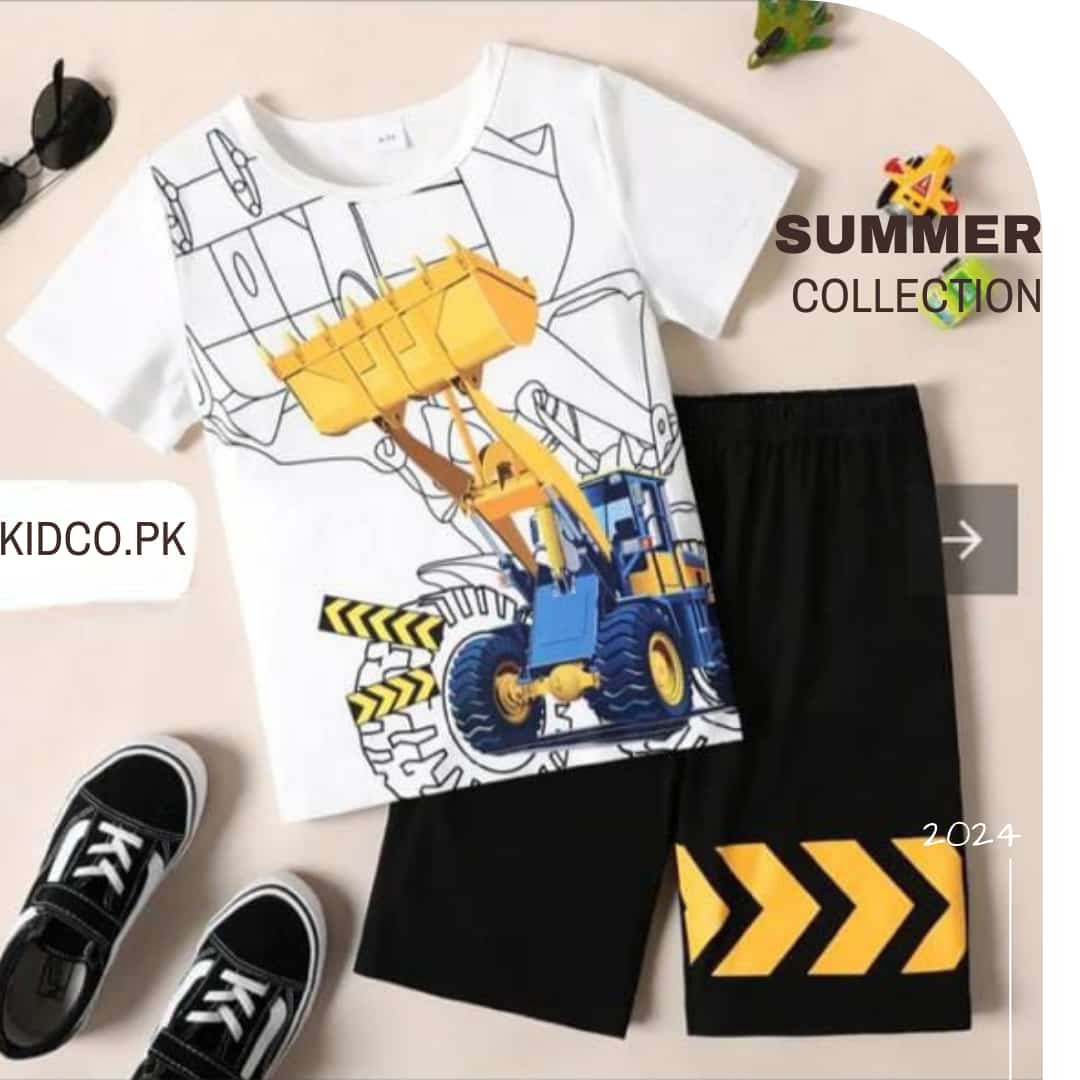 Excavator print&nbsp; Short-sleeve Tee and Black Shorts Set